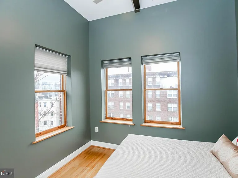 1427 Chapin St NW #301 — Photo 11