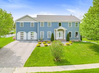 12 Juniper Ridge Rd, Essex, VT 05452