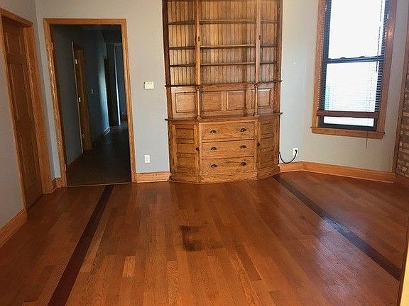 2nd image of 2731 N Monticello Ave #2
