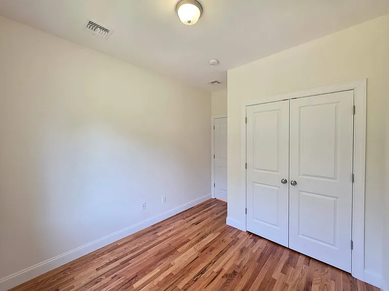 292 Eltingville Blvd #2 — Photo 10