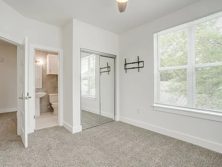 3144 Forest Park Blvd — Photo 36