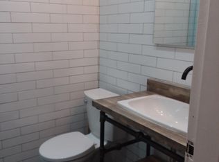 131 17th St SE APT 1, Washington, DC 20003