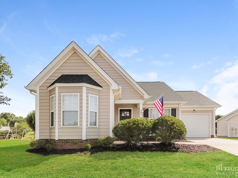 1st image of 2031 Wexford Way