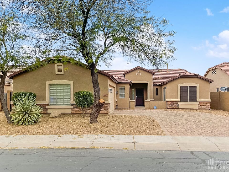 1st image of 43384 W Oster Dr