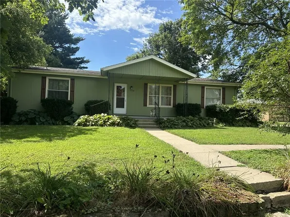 508 W Pine St, Oregon, MO 64473