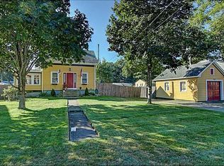 150 Vernon St, Warwick, RI 02889