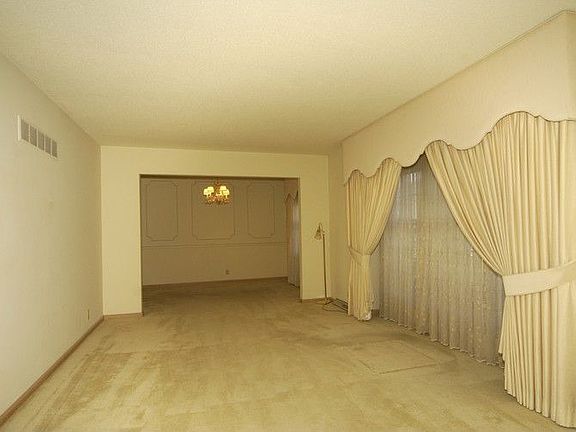 3rd image of 1705 NE 68th Ter