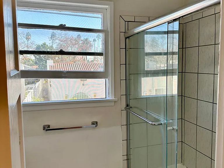320 S. Rexford Drive — Photo 12