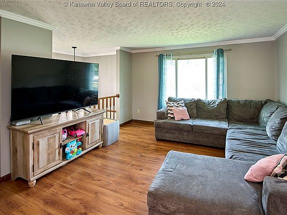 4th image of 112 Bel Aire Dr