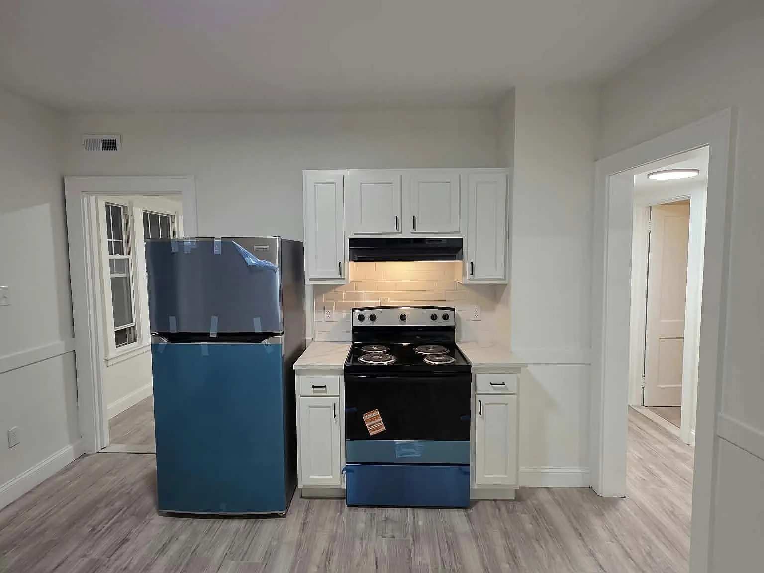 3 bed, 1087 sqft, $2,100 — Photo 3