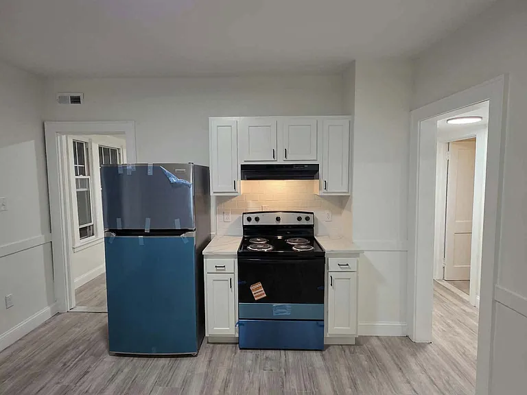 224 Whiting St #2 — Photo 6