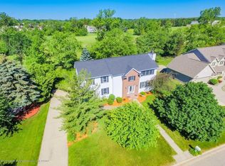 1517 Alan Ln, Lansing, MI 48917