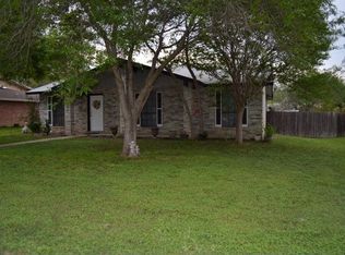137 William St, Uvalde, TX 78801