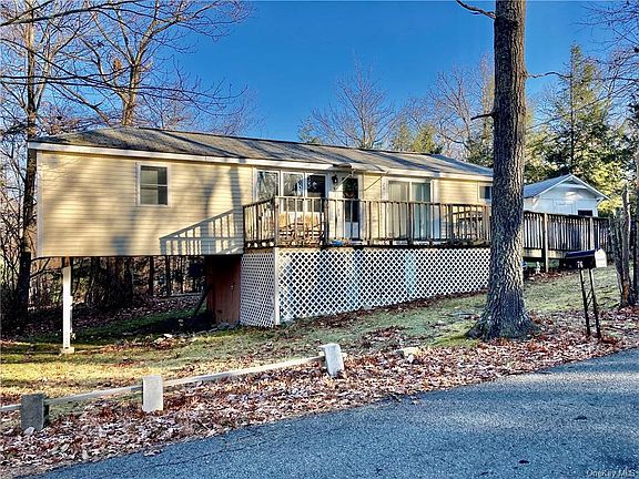 2nd image of 76 Longview Trl