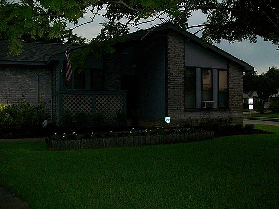 3rd image of 11502 Sageglen Dr
