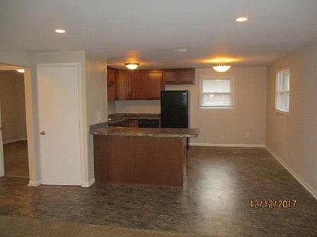 2nd image of 1742 E 50th St APT D