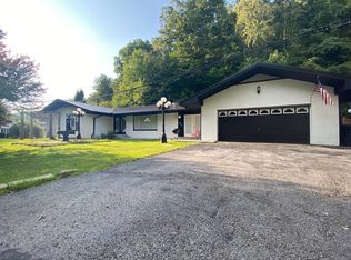 483 Chloe Rd, Pikeville, KY 41501