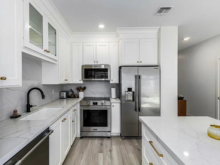 2265 W Echo Ln — Photo 6