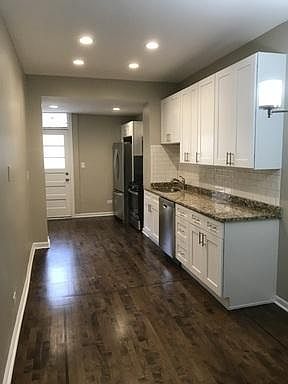 4th image of 4662 N Rockwell St