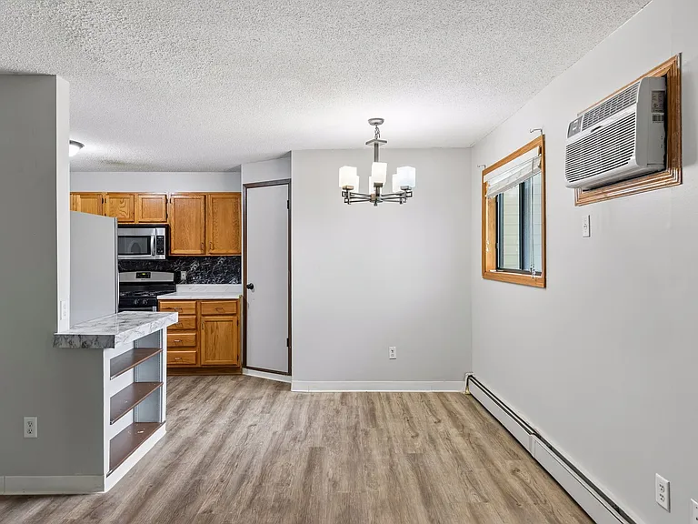 7410 72nd Ln N #7410 — Photo 4