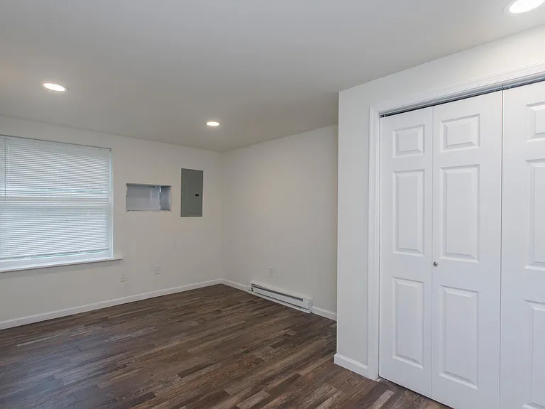 The Oakley — Photo 148