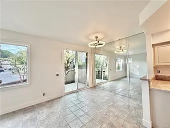 2 bed, 2.5 bath, 1093 sqft, $3,800 — Photo 2