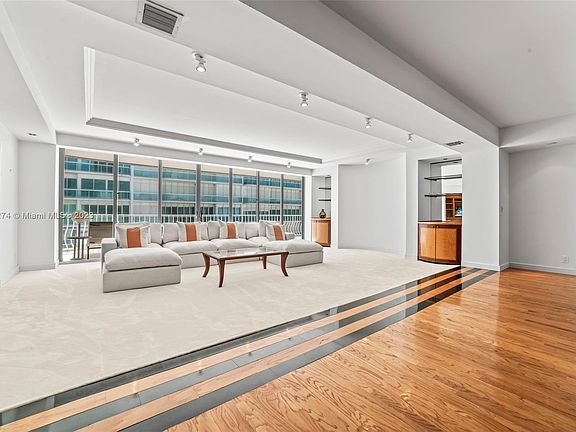 3rd image of 10155 Collins Ave #Penthouse 03