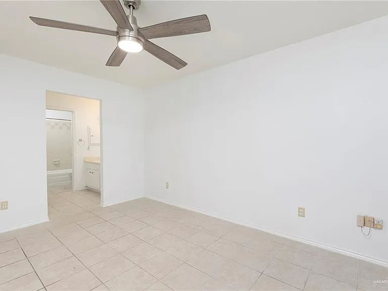 600 Toronto Ave #14 — Photo 7