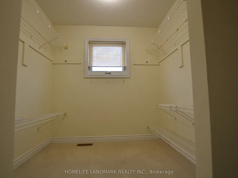 129 Lyndhurst Dr — Photo 12