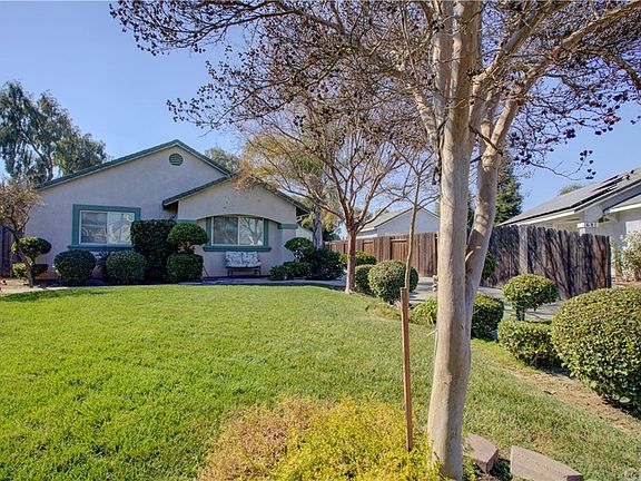 3rd image of 702 Hacienda Dr