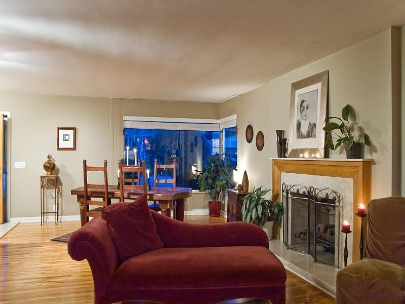 2nd image of 3610 Aurora Cir