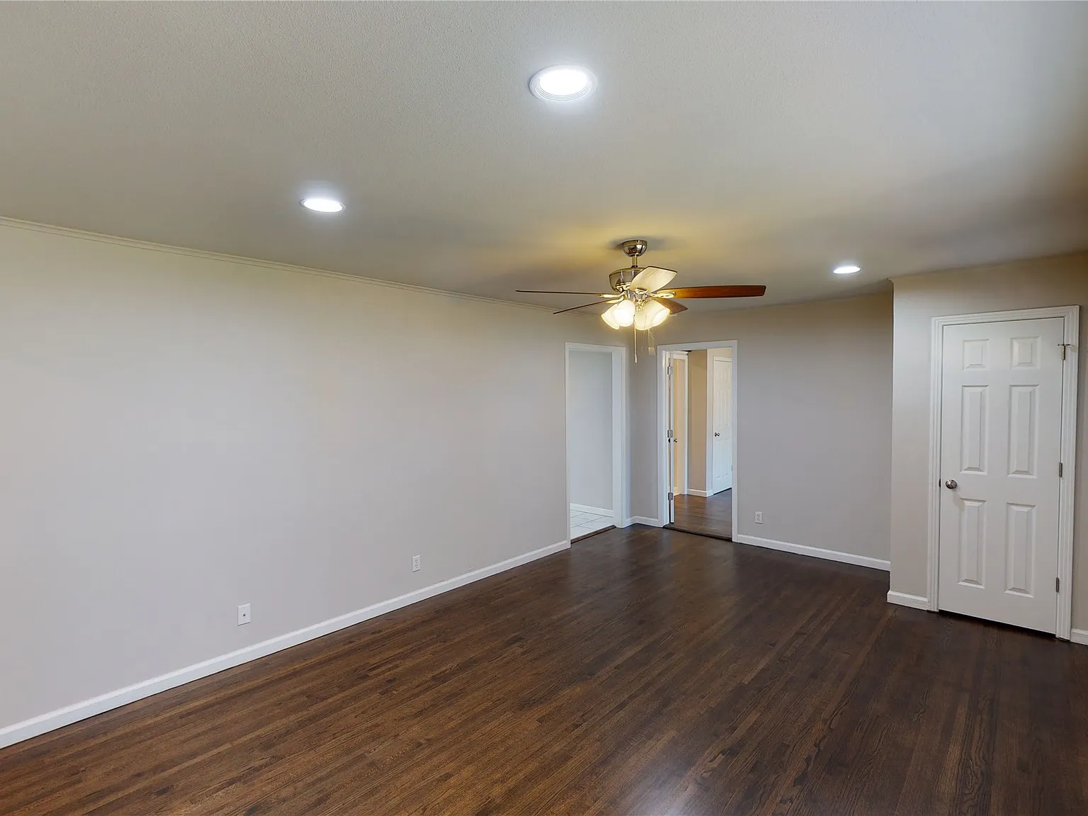 4 bed, 2.0 bath, 1286 sqft, $1,450 — Photo 3