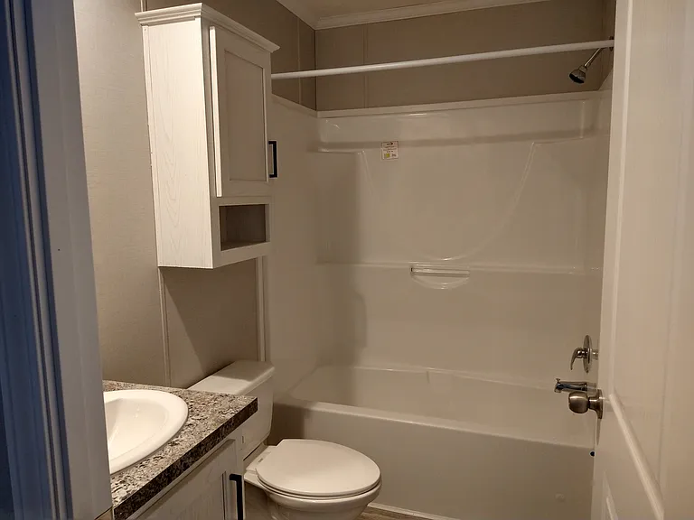 Broadview Estates — Photo 29
