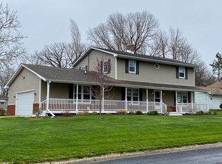 309 W Gloria Dr, Eureka, IL
