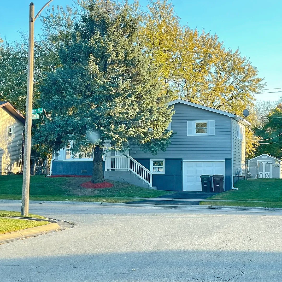 4271 190th Pl photo 1