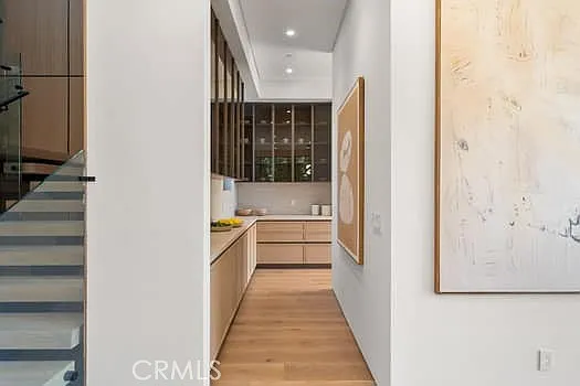 14758 Morrison St — Photo 14