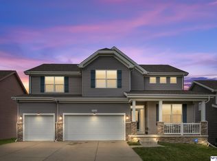 7702 N 116th St, Omaha, NE 68142