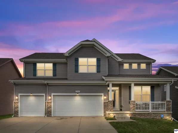 7702 N 116th St, Omaha, NE 68142