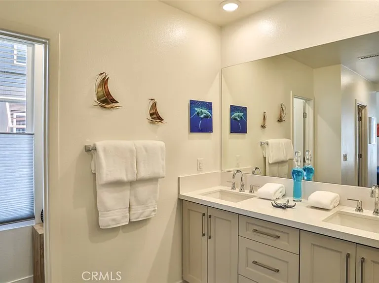1207 Doheny Way — Photo 28