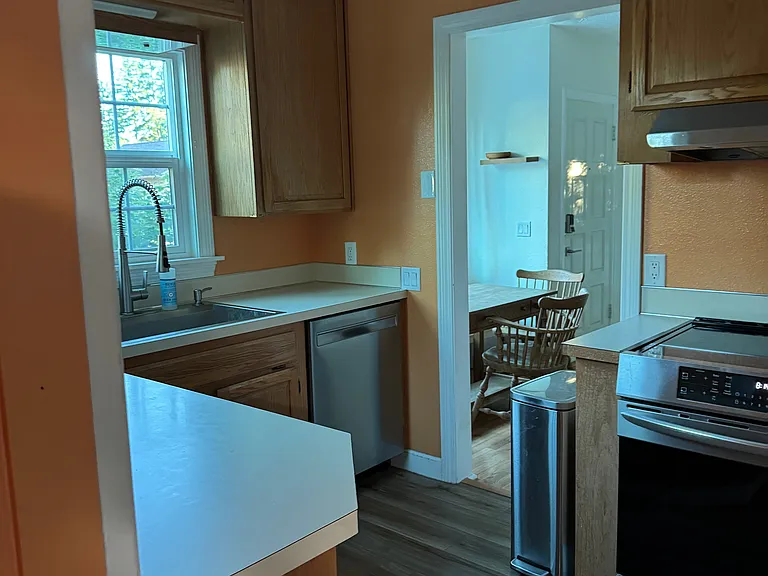 837 G St — Photo 9