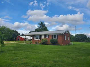 530 Parks Rd, Gleason, TN 38229