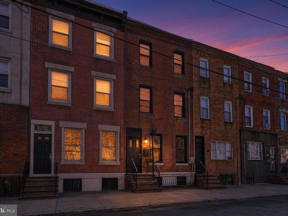 2nd image of 1204 Moore St