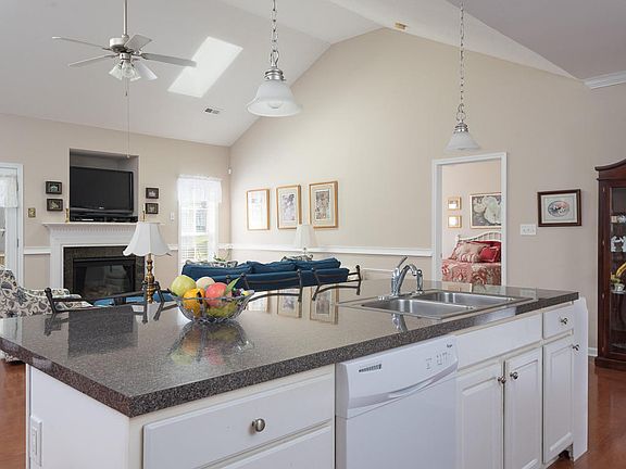 5th image of 4654 Oak Meadow Way