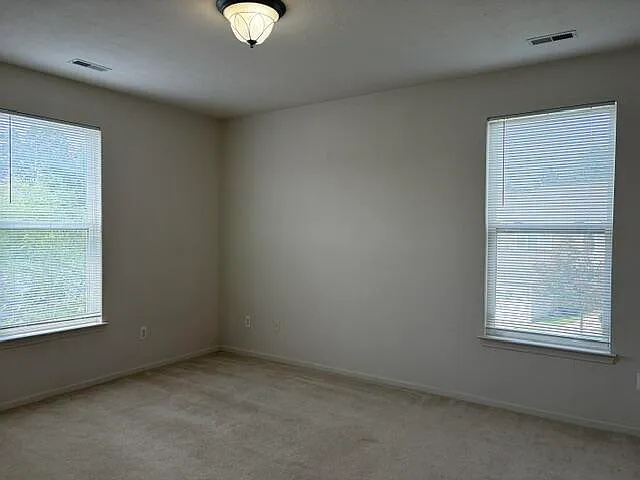 1452 Fox Pointe Cir — Photo 11