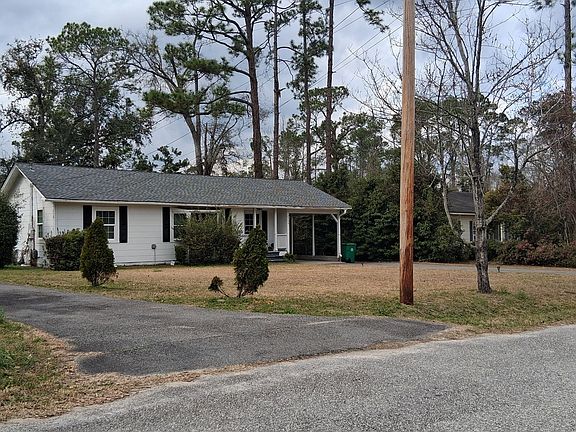 3rd image of 2306 Dukes Ave