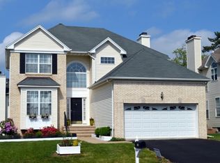22 Murphy Dr, Bridgewater, NJ