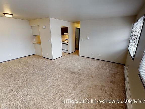 3rd image of 406 E Park St #19