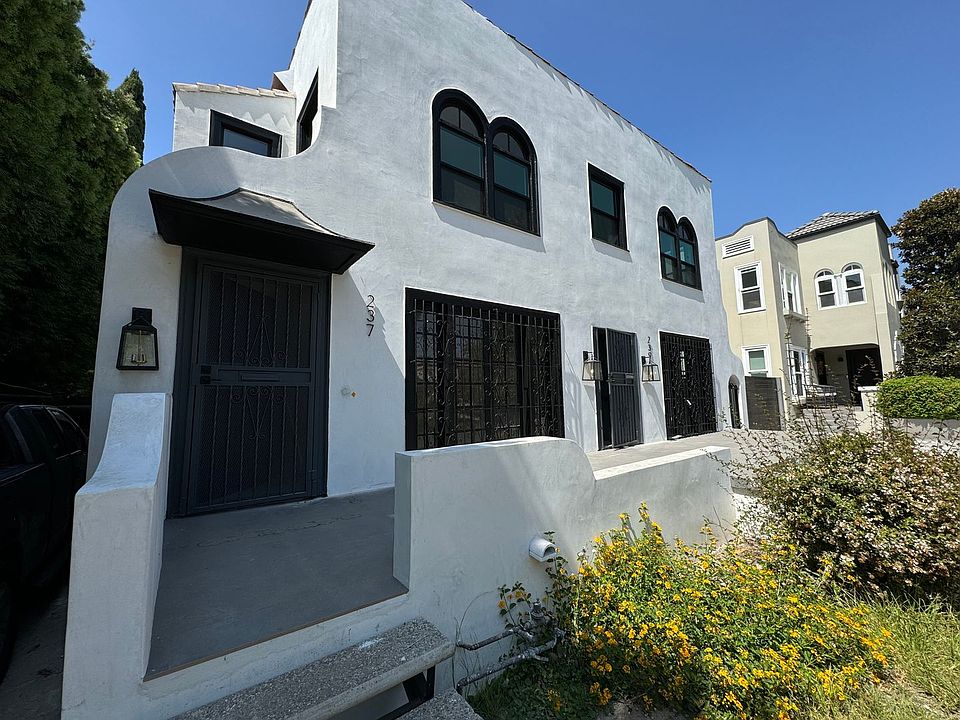 1st image of 237 N Irving Blvd #2B-3BA