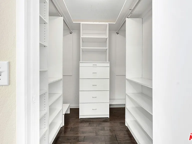 26572 Academy Dr — Photo 23