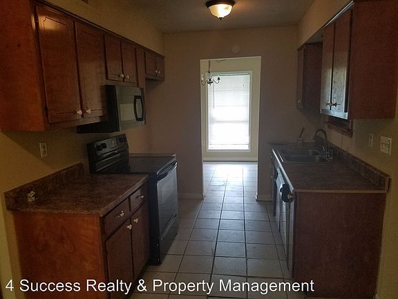 4th image of 4053 Timberwood Dr